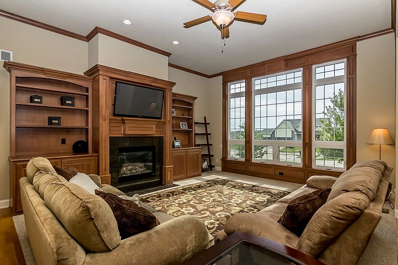 1st image of 2505 NE Innsbruck Dr