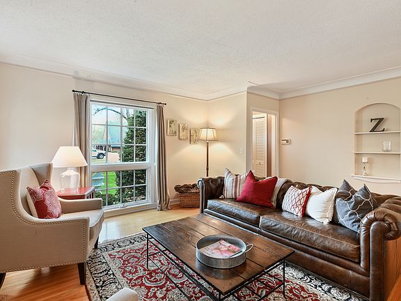 5th image of 5104 40th St W