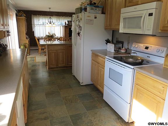 3rd image of 908 S 14th St