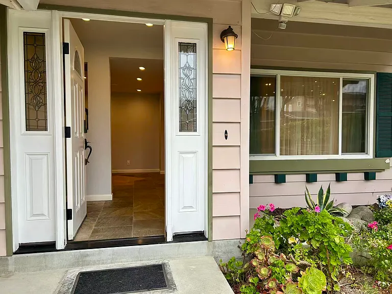 2611 Donegal Ave — Photo 2