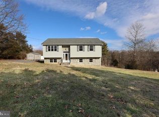 233 Rollason Dr, Front Royal, VA 22630