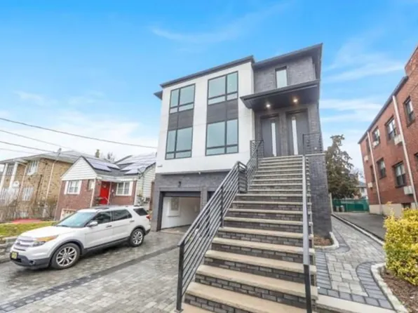 71 Henry Ave Floor 1, Palisades Park, NJ 07650