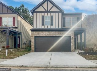 340 Lauren Dr, Fairburn, GA 30213