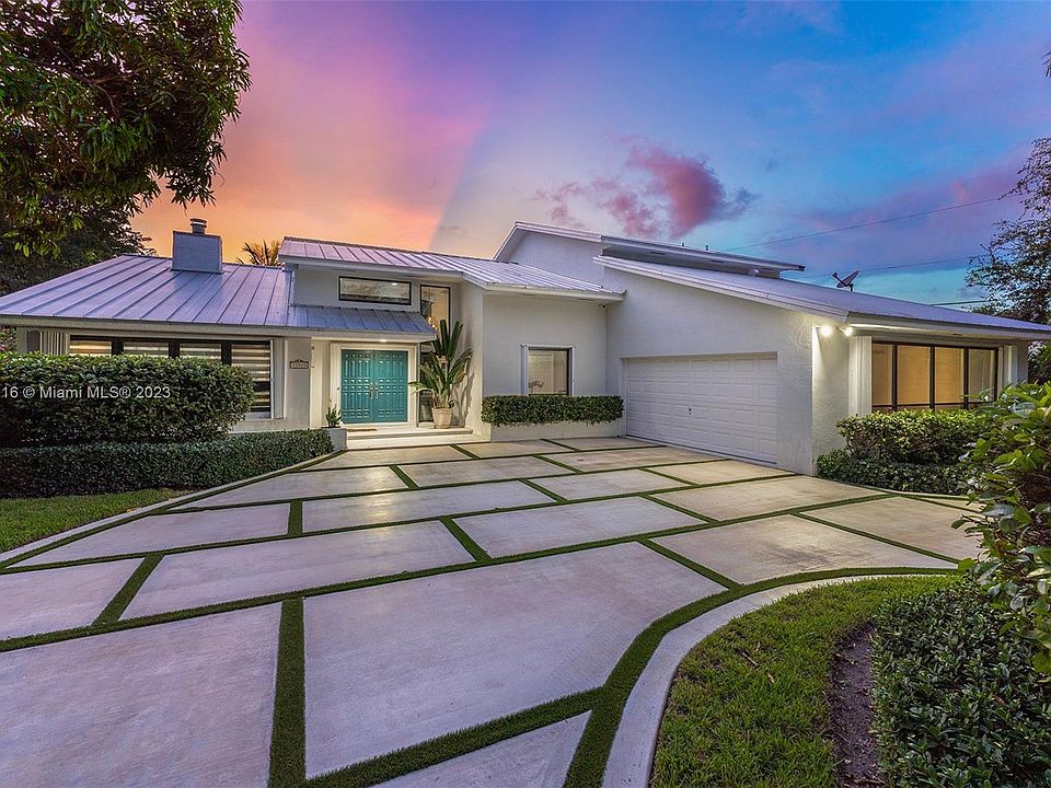 1st image of 14520 Pompano Dr