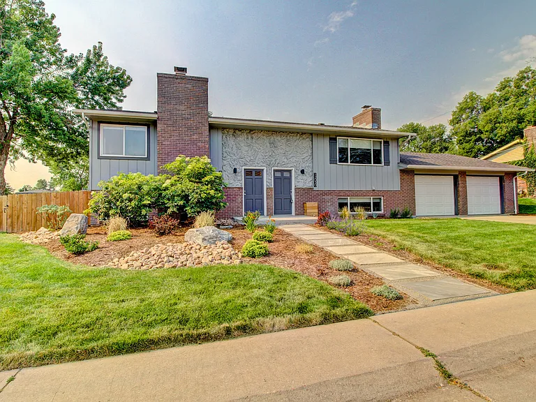 12030 W 63rd Pl — Photo 1