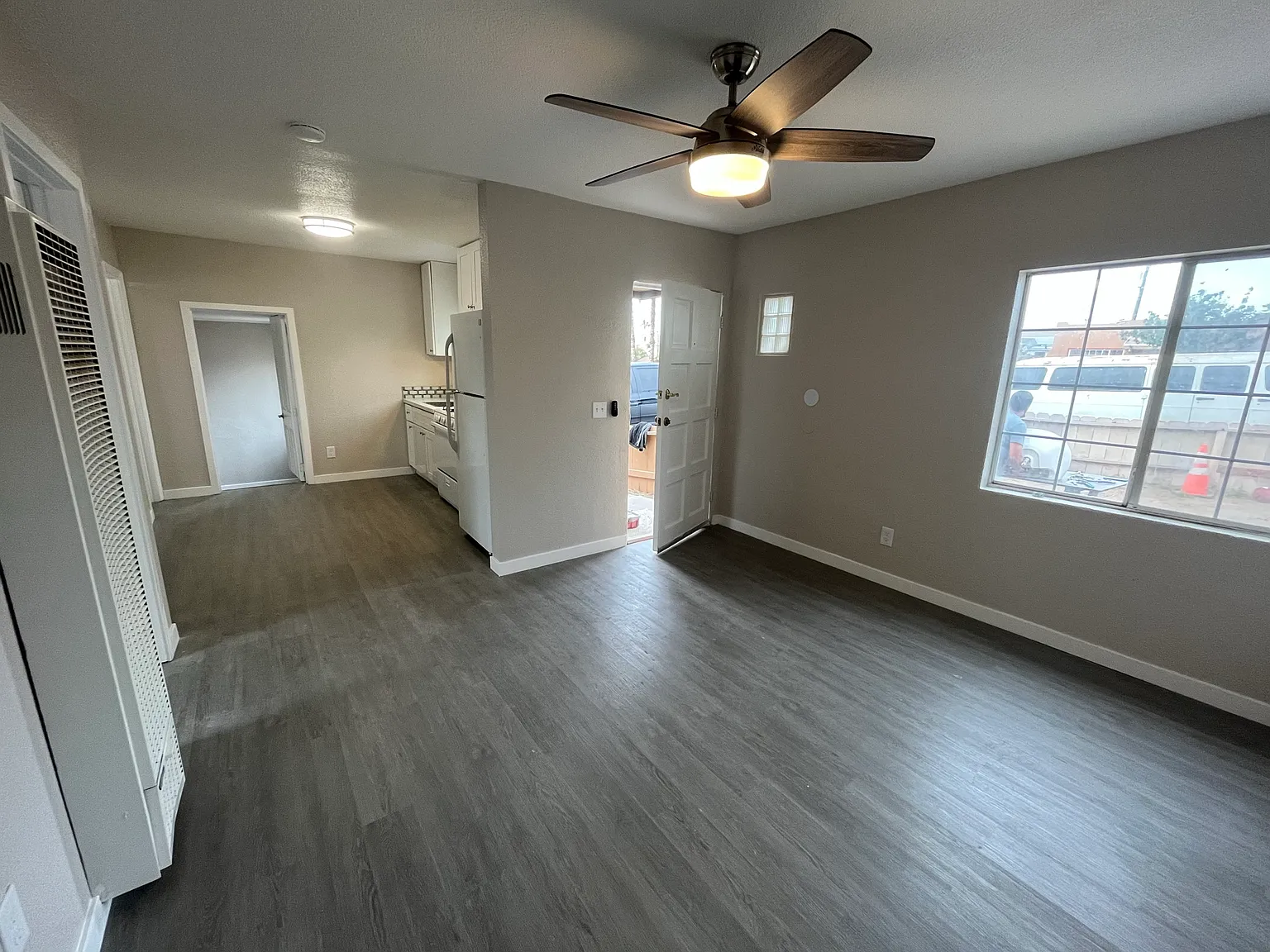 2 bed, 900 sqft, $2,750 — Photo 1