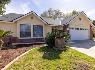 2705 W Mission Ct, Visalia, CA 93277