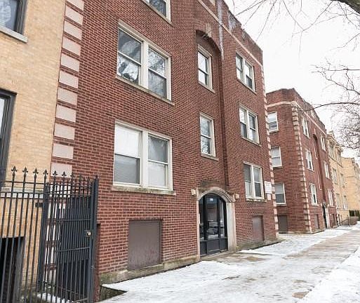 5th image of 4025 W Melrose St #211