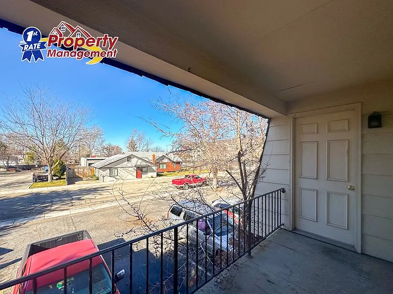 5575 W Franklin Rd #8 — Photo 16