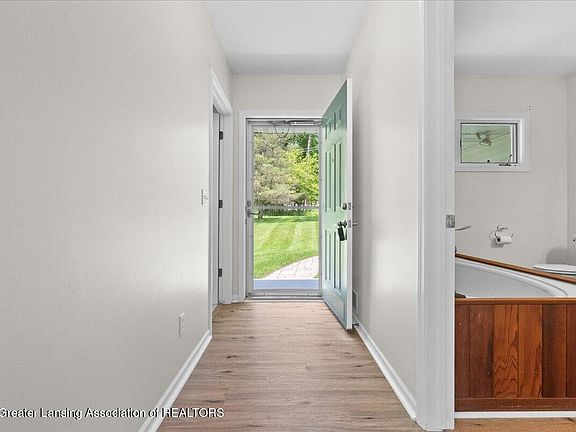 5th image of 5644 Bath Rd