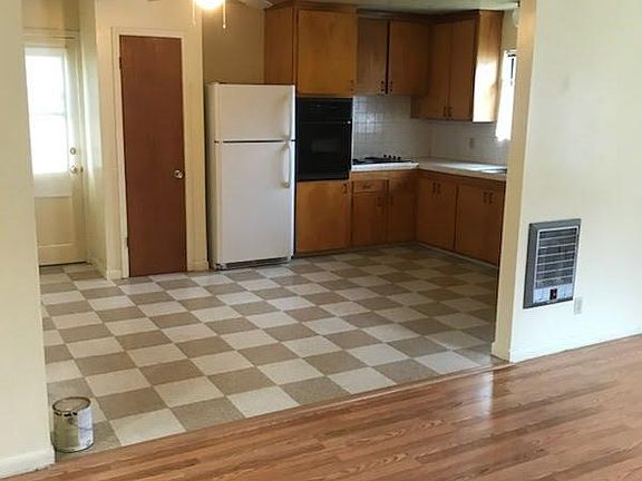 3rd image of 50 Eureka St Unit 6