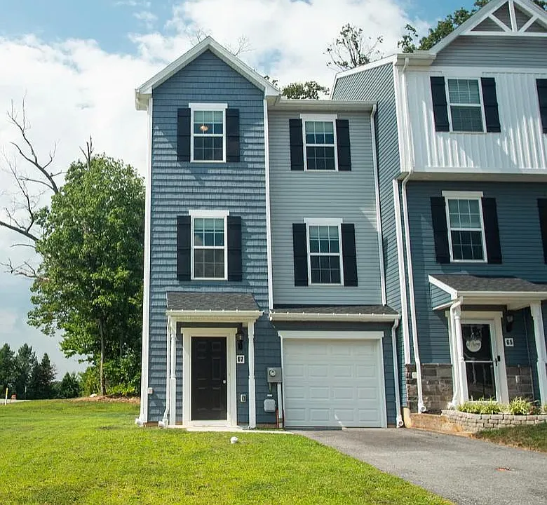 67 Ayrshire Dr