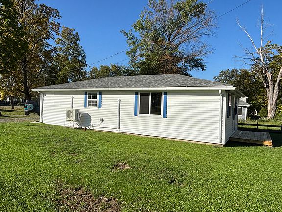 2nd image of 9781 Fairview Ave