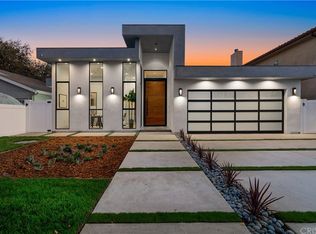 14712 Addison St, Sherman Oaks, CA 91403