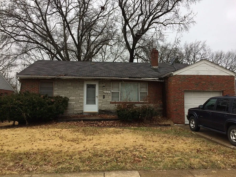9219 Halls Ferry Rd photo 1