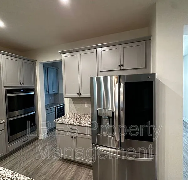 9220 Sea Pine Ave — Photo 13