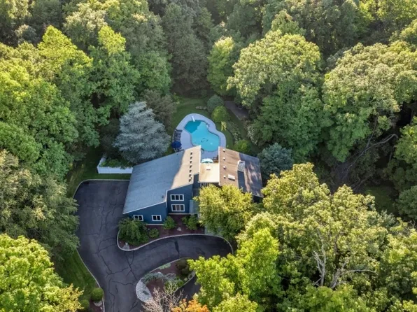 22 Cambridge Dr, Warren Twp., NJ 07059