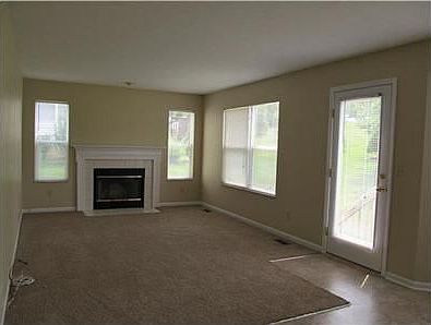 4th image of 7841 Astra Cir