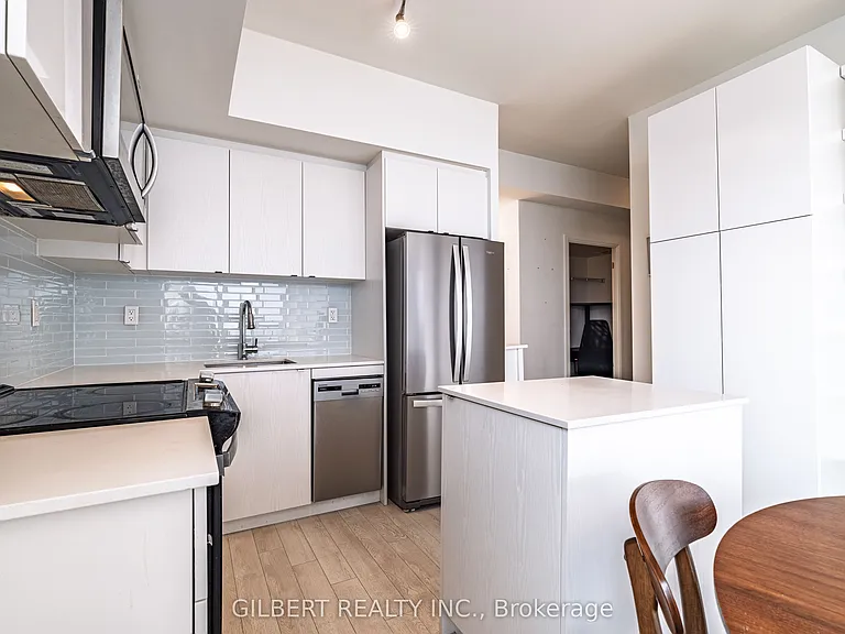 1461 Lawrence Ave W #1810 — Photo 8
