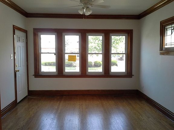 3rd image of 1434 S East Ave