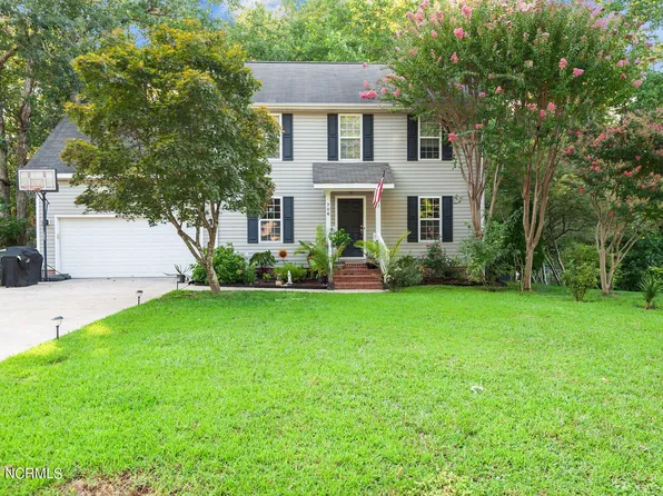 706 Lancelot Drive, Greenville, NC 27858