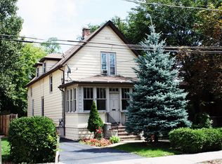 515 Hill Ave, Elgin, IL 60120