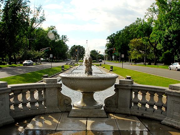 Neighborhood Fountain