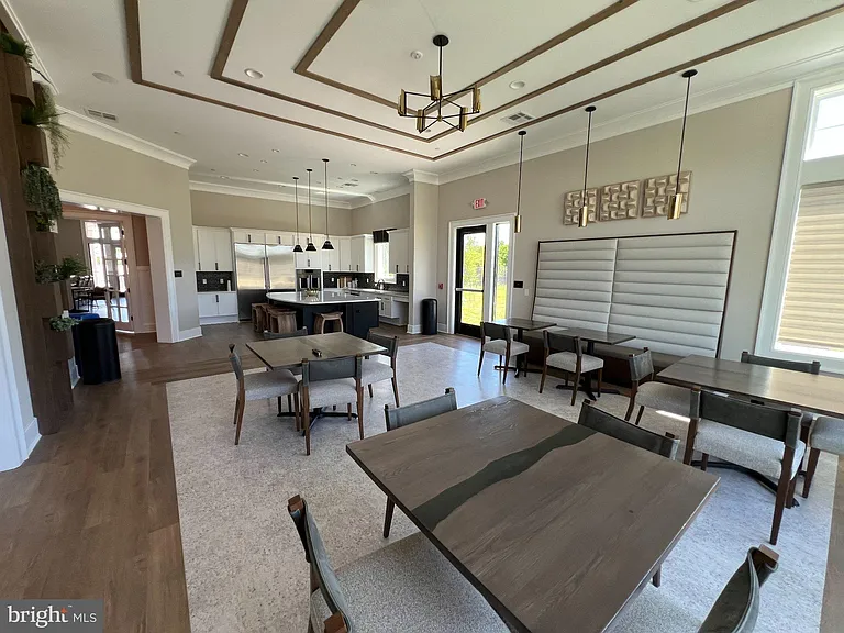 2208 Jacob Francis — Photo 11