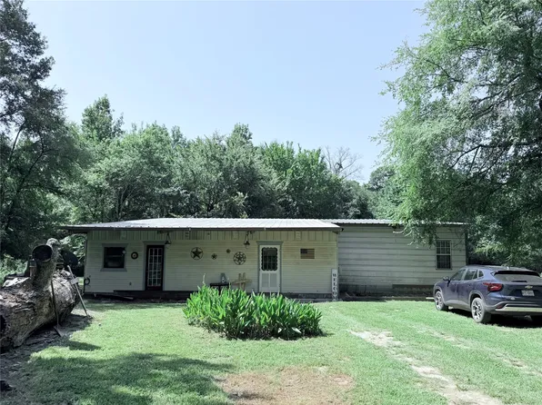 309 County Road 4330 SE, Winnsboro, TX 75494
