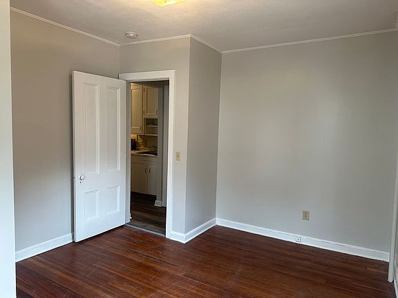 5th image of 17 Broad St