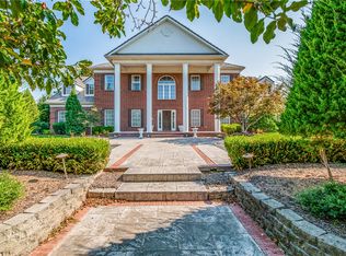 1 S Beau Chene Ln, Rogers, AR 72758