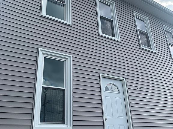 3rd image of 620 W Broadway APT 1
