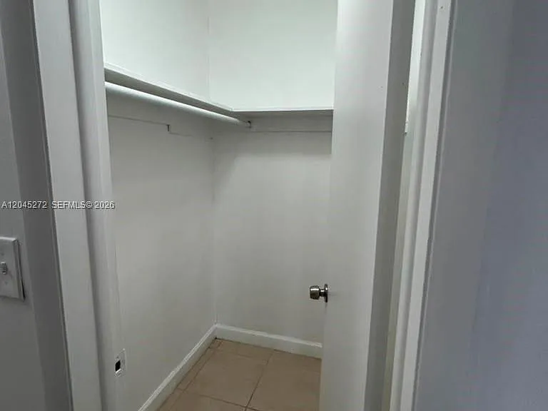 2435 Van Buren St #1B — Photo 3