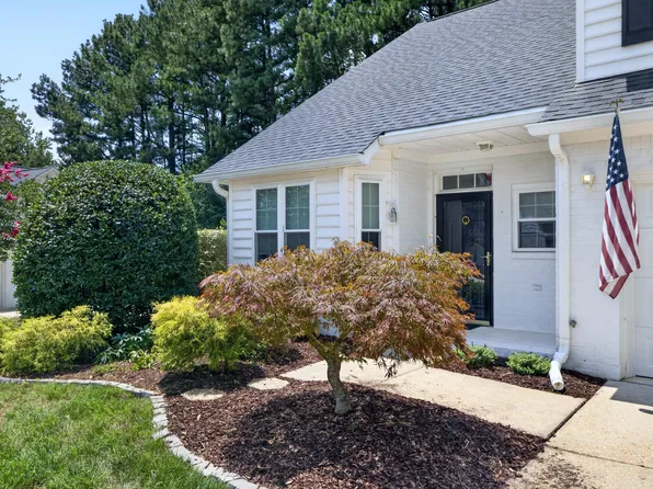 1641 Shepherds Glade Dr, Apex, NC 27523