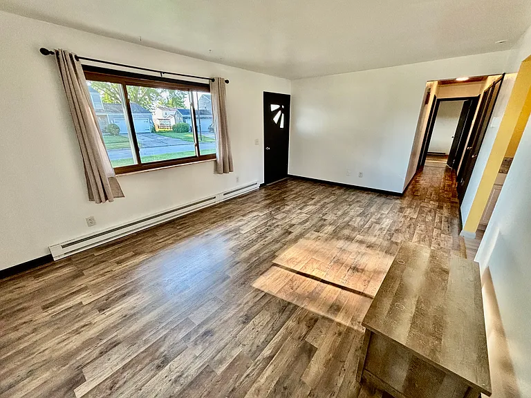 326 Pepperton Dr — Photo 17