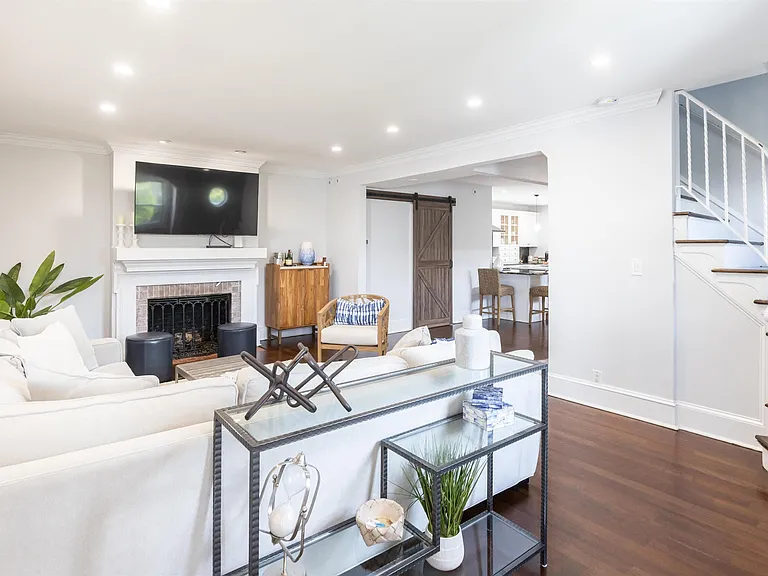 8310 Ventnor Ave — Photo 6