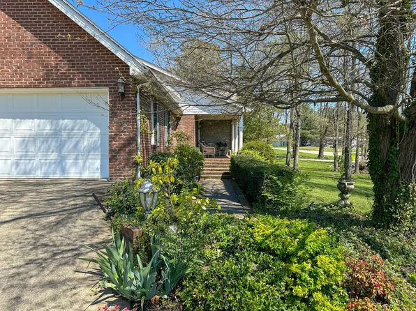 5686 Slate Lick Rd, London, KY 40741