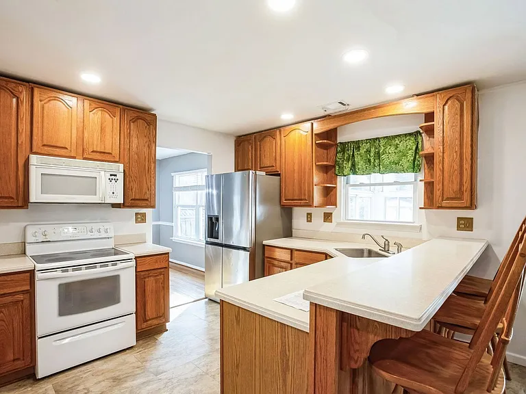 21423 Lee Dr — Photo 5