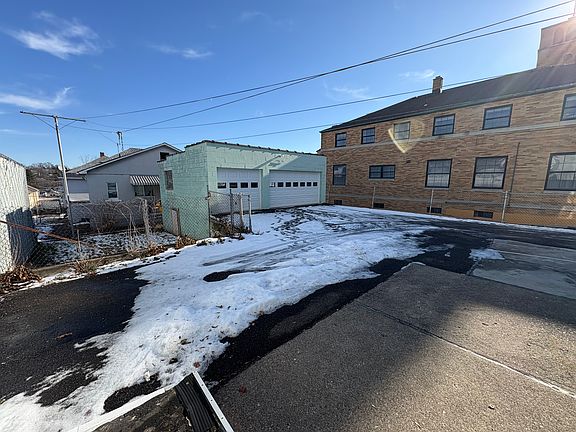 2nd image of 308 Odell Ave Floor 1