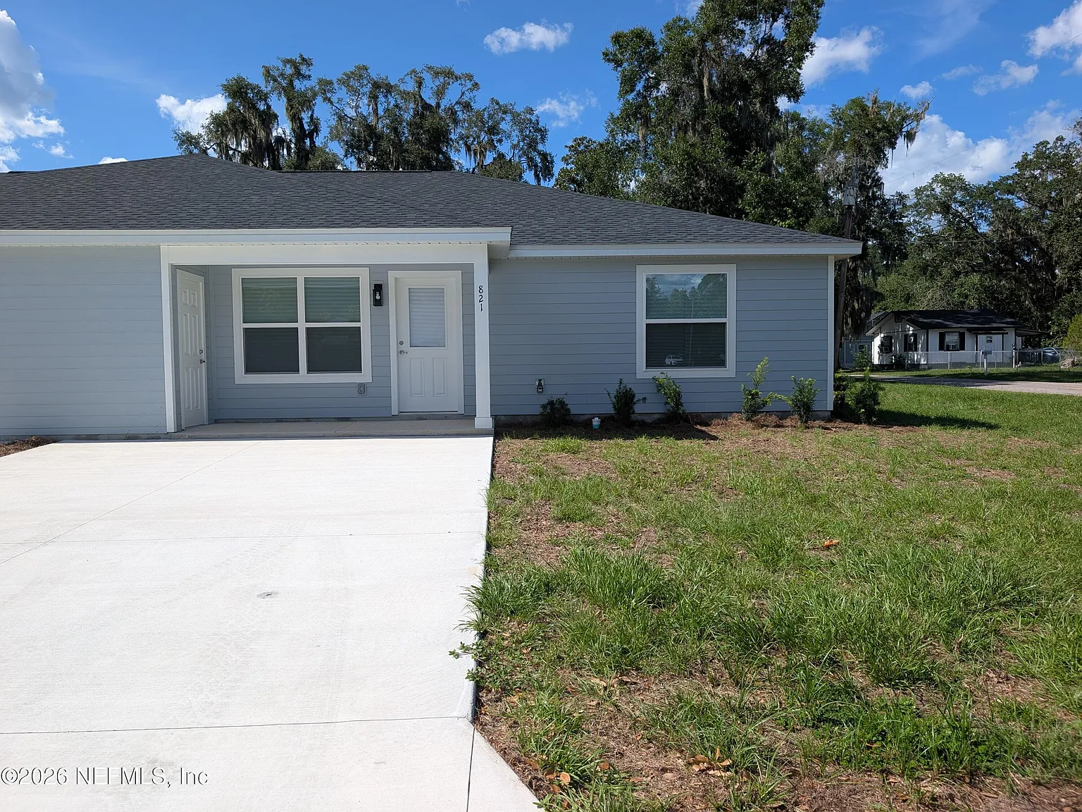 3 bed, 2.0 bath, 1413 sqft, $1,995 — Photo 2