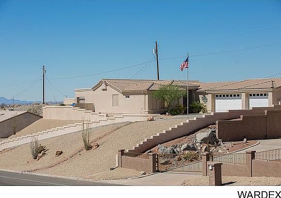 1st image of 3001 Bowie Dr