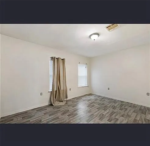 3 bed, 2.0 bath, 1032 sqft, $1,980 — Photo 4