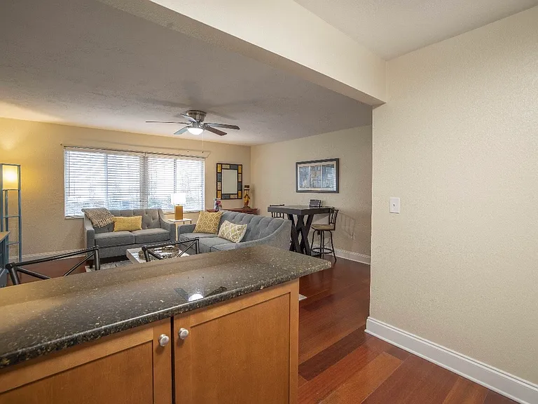 210 Dali Blvd S #303 — Photo 9