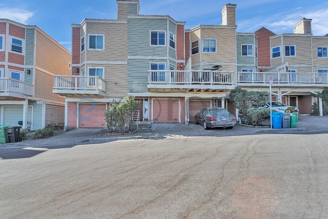 2 bed, 1.5 bath, 1150 sqft, $3,675 — Photo 1