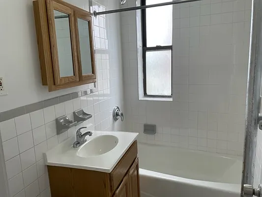 Rented by Friedman Roth Realty | media 6