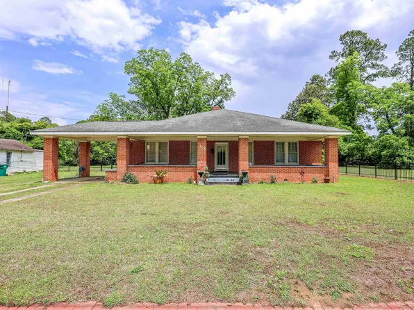 305 N Main St., Hemingway, SC 29554