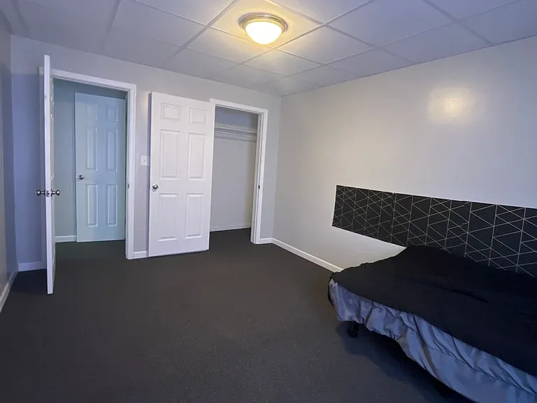 360 Lehigh Ave — Photo 6