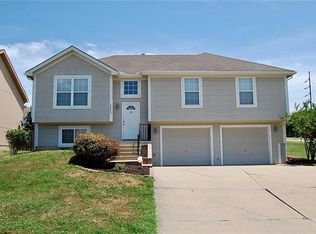 4423 Garland St, Leavenworth, KS 66048