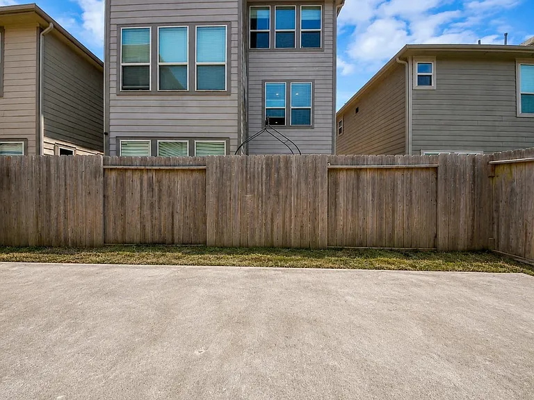 3111 Dakota Falls Dr — Photo 39