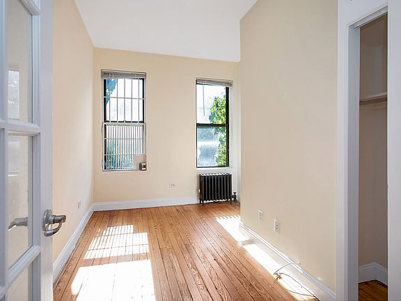5th image of 18 1st Ave APT 13